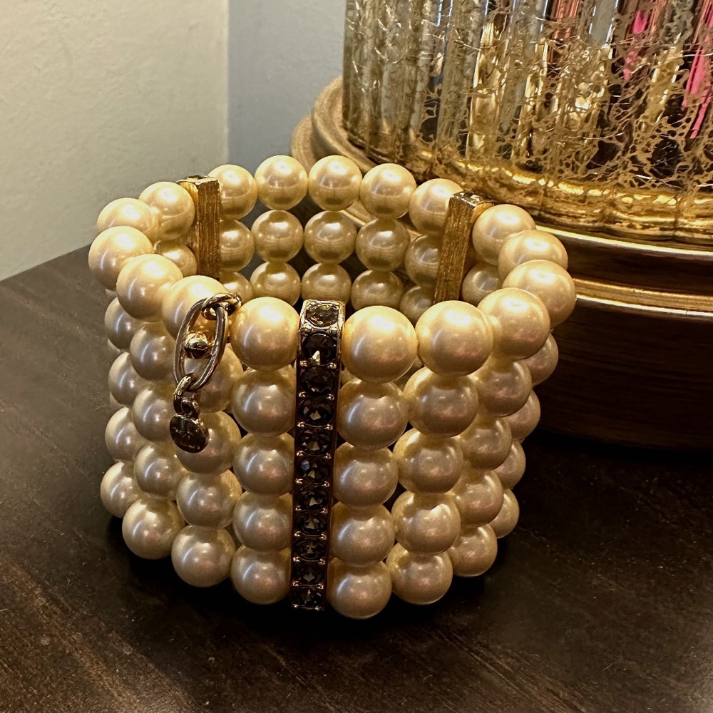 Cabi Faux Pearl bracelet